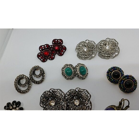 𝅺Huge bundle lot 9 earrings classic timeless wardeobe staple - Picture 3 of 4